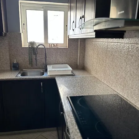 Апартаменты Sea View Near Mall Пафос