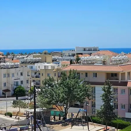 Sea View Near Mall Апартаменты