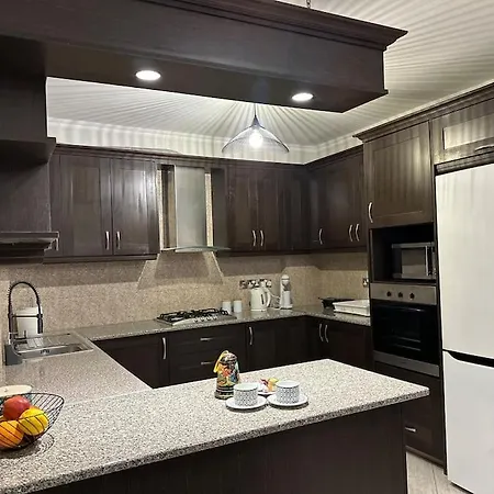 Sea View Near Mall Апартаменты *