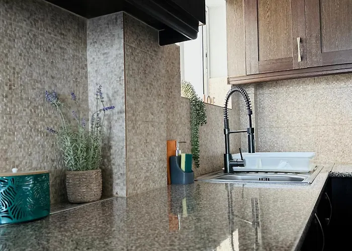 Sea View Near Mall شقة بافوس