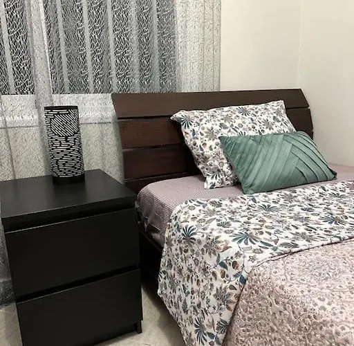 Sea View Near Mall شقة بافوس