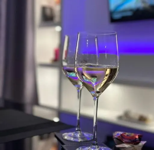 شقة Sea View Near Mall *