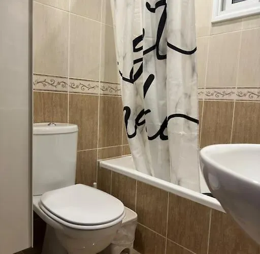 Sea View Near Mall شقة بافوس