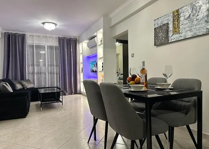 Sea View Near Mall アパート